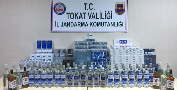 Erbaa'da Kaçak Sigara ve İçki Operasyonu