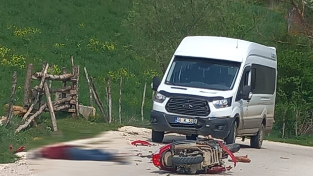 Keçeci Köyünde minibüsle çarpışan motosikletli öldü