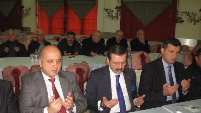 TOBB Başkanı Hisarcıklıoğlu, Niksar'da Taziye Ziyaretinde Bulundu