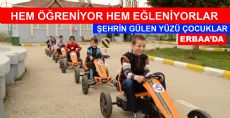 HEM ÖĞRENİYOR HEM EĞLENİYORLAR