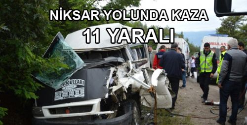 Nişana Giderken Kaza Yaptılar: 11 Yaralı