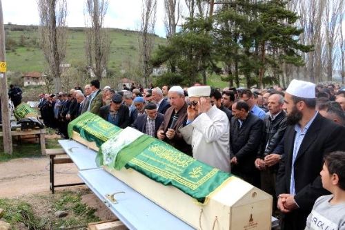Tokat'taki Kazada Ölen 7 Kişinin Cenazeleri Toprağa Verildi