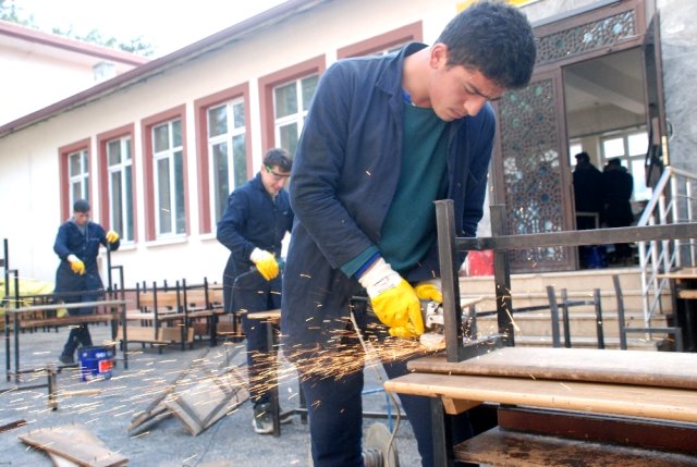 Aşklarını sıraya değil, kalplerine yazsınlar