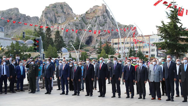 Bakan Karaismailoğlu Tokat'ta Bir Dizi Ziyaret ve Temaslarda Bulundu