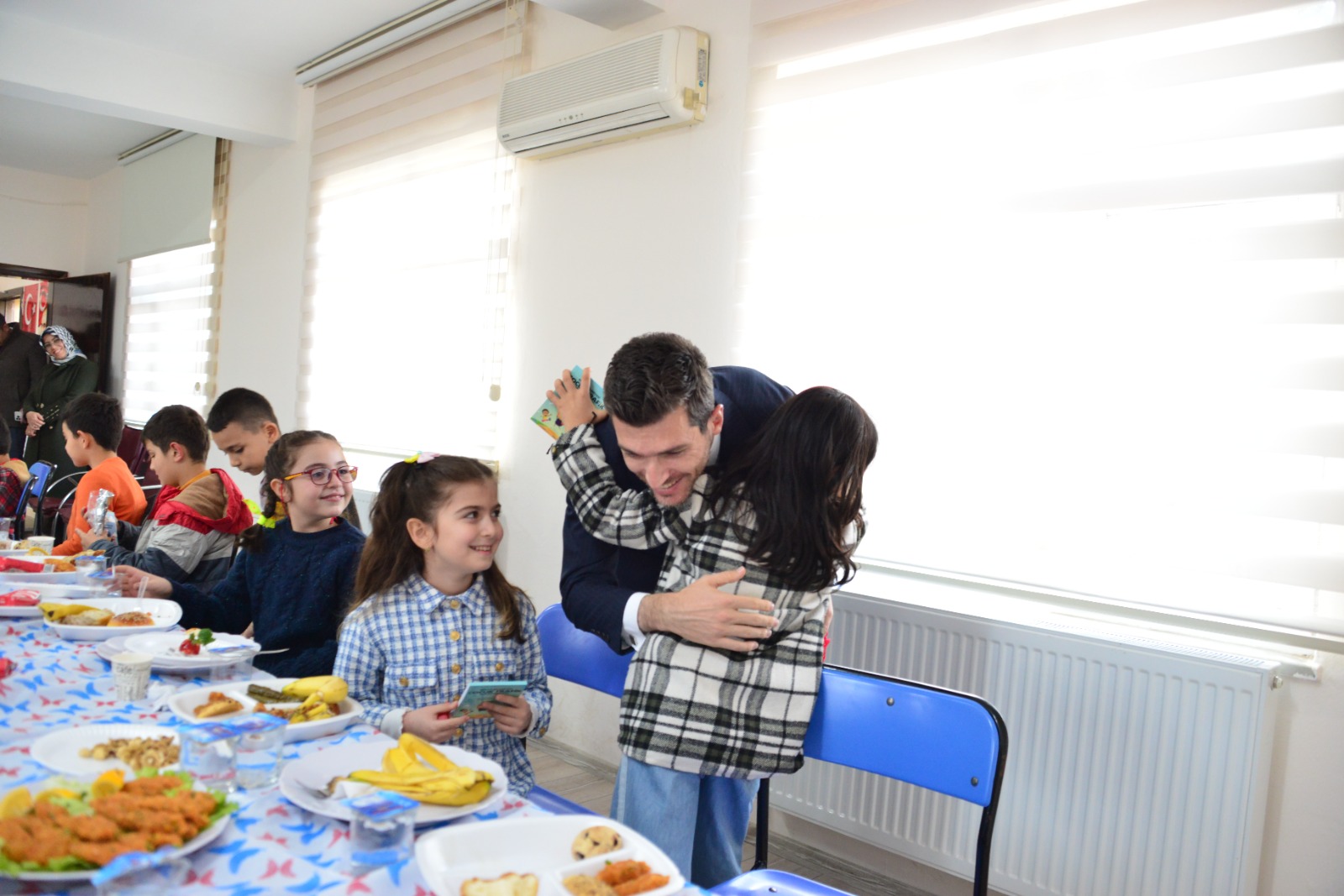 Başkan Karagöl Trafik Eğitim Merkezinde Miniklerle Buluştu