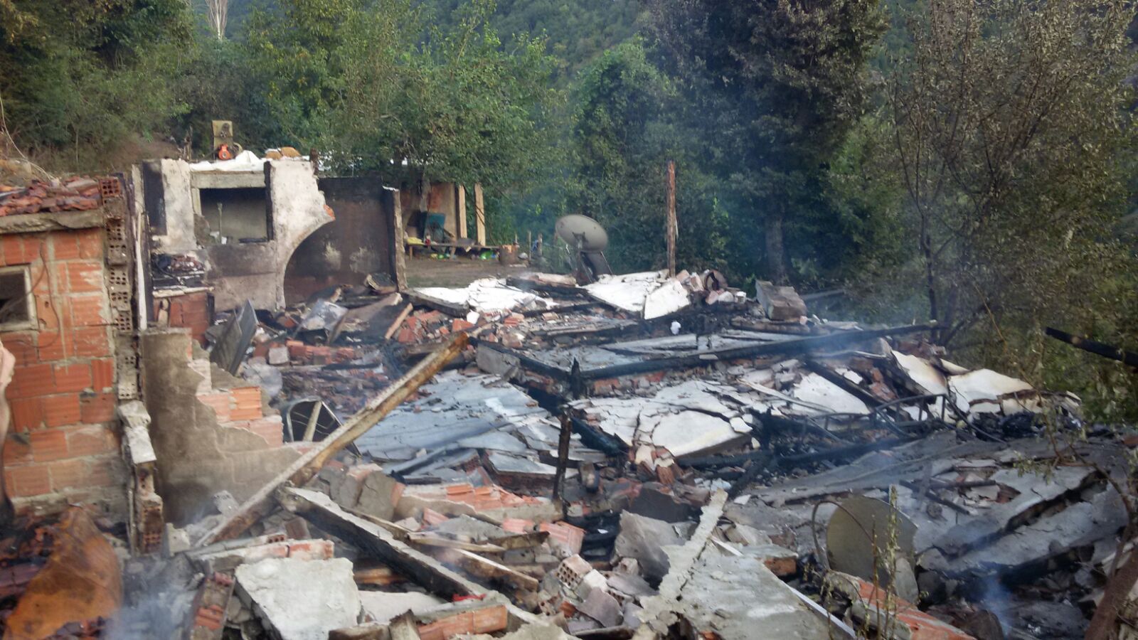 EVLERİ KÜL OLAN AİLENİN ACI DOLU DRAMI