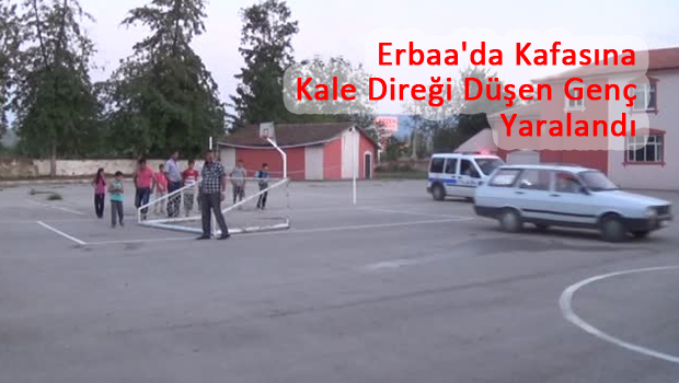 Erbaa'da Kafasına Kale Direği Düşen Genç Yaralandı