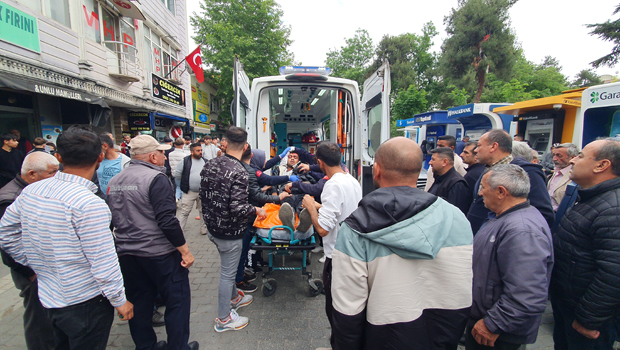 Erbaa'da Sokak Ortasında Keserli Sopalı Saldırı