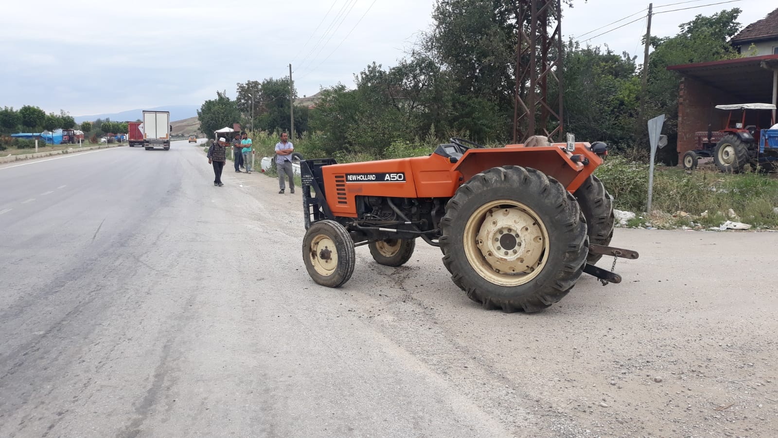 HACIPAZAR KÖYÜ KAVŞAĞINDA KAZA