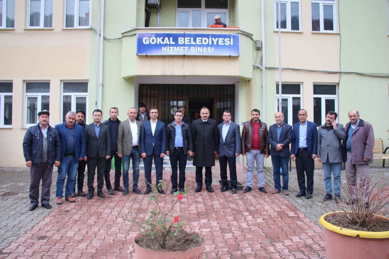 İL MİLLİ EĞİTİM MÜDÜRÜ KÜÇÜKALİ GÖKAL'DA ÖĞRETMEN VE ÖĞRENCİLERLE BULUŞTU