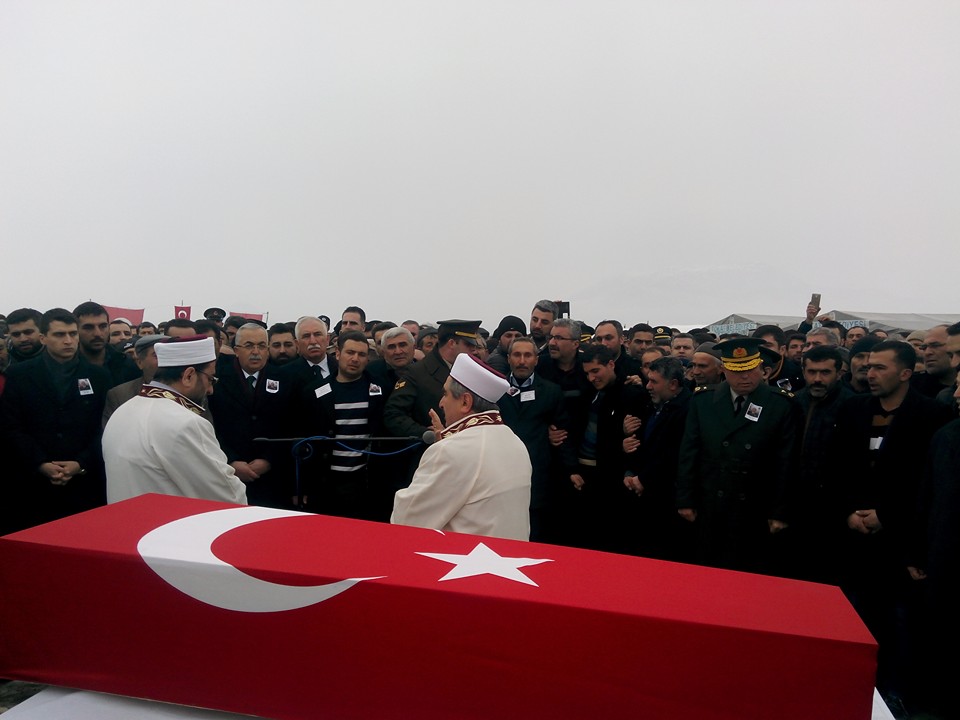 ŞEHİDİMİZ SON YOLCULUĞUNA UĞURLANDI