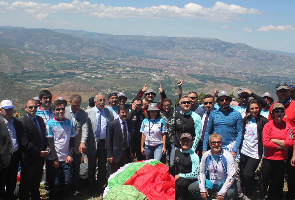 Tokat'ta Uluslararası Yamaç Paraşütü Yarışması Başladı