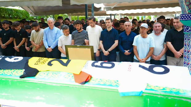 Erbaanın Duayen Hocası Menderes Kurt Son Yolculuğuna Uğurlandı