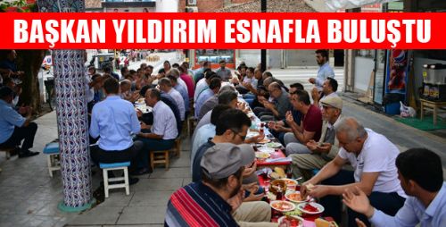 Başkan Yıldırım Esnafla Kahvaltıda Buluştu