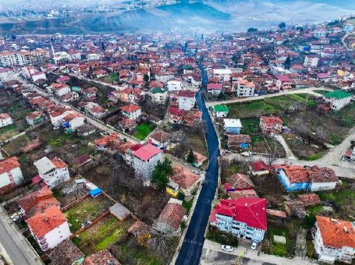 Erbaa'da asfalt çalışmaları devam ediyor