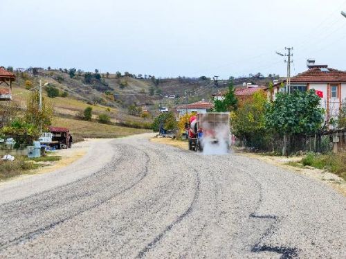 Erbaa'da yol çalışmaları devam ediyor