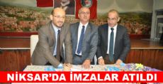 NİKSAR'DA TOPLU İŞ SÖZLEŞMESİ İMZALANDI