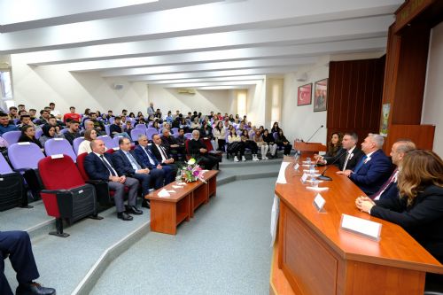 Tokat'ta 'Kariyer Basamakları ve e-Uygulamalar Programı' gerçekleştirildi