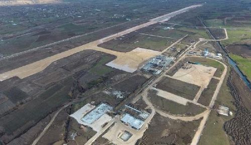 Tokat'ta Yeni Havalimanı İnşaatının Yüzde 50'lik Kısmı Tamamlandı