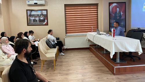 Baro Başkanı Bozkurt, stajer avukatlarla bir araya geldi