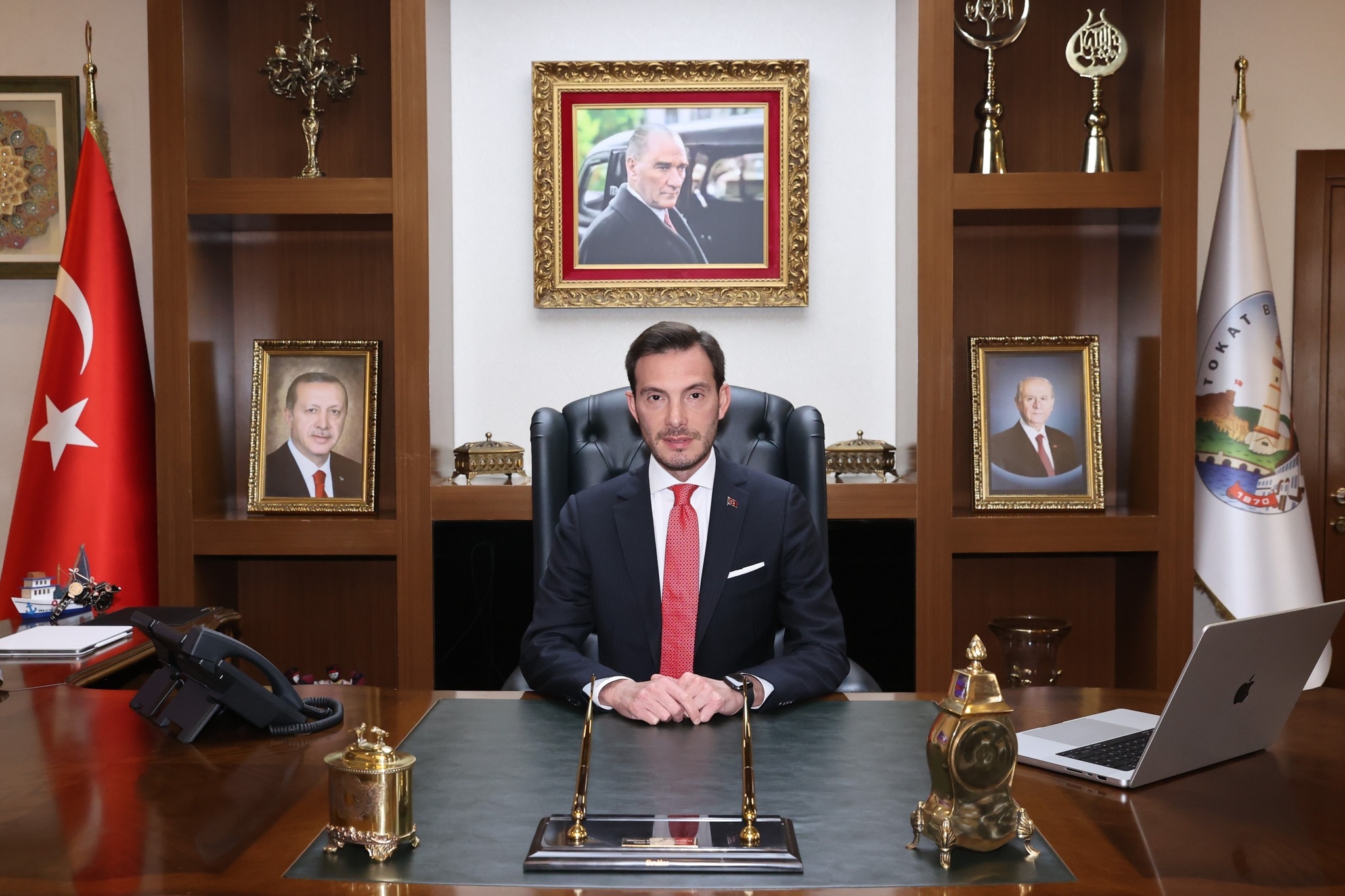 Tokat Belediye Başkanının odasında büyük skandal! Kontrol sırasında bulundu